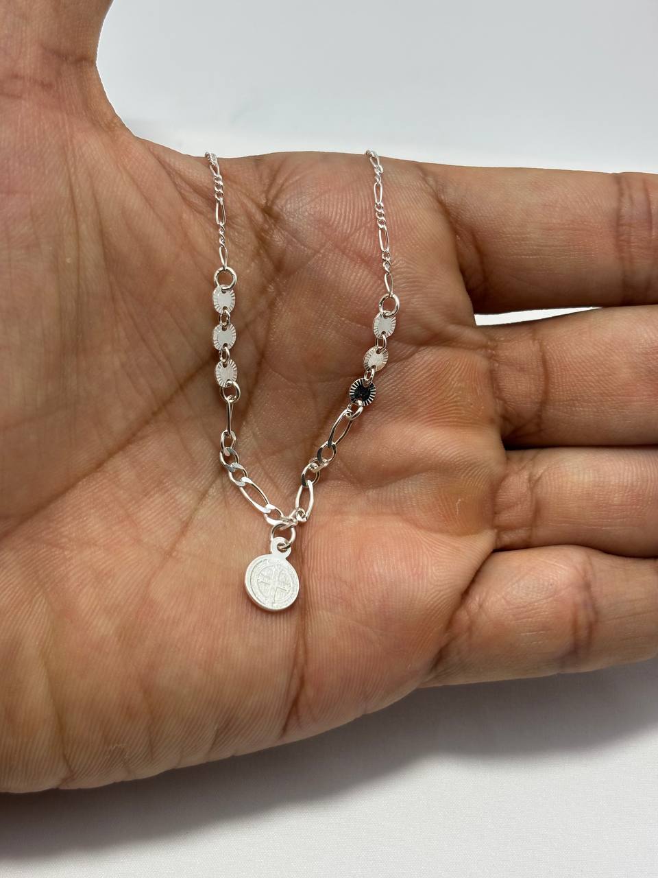 Pulsera San Benito en plata 925