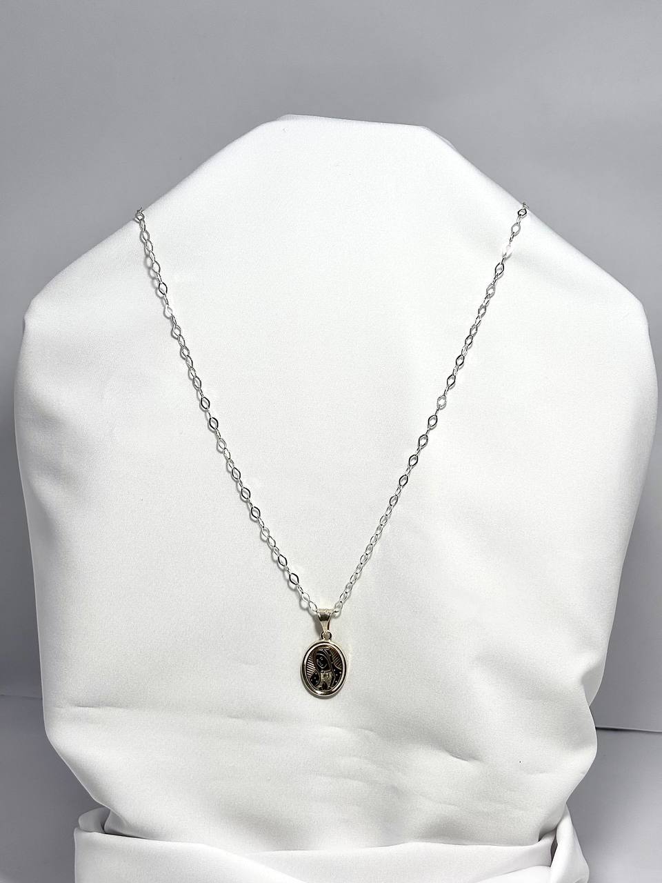 Cadena de la Virgen de Guadalupe en Plata