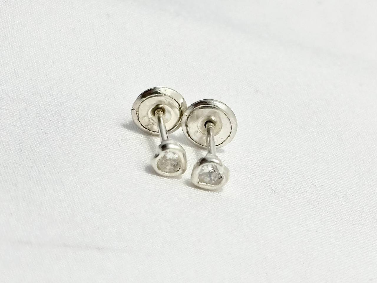 Aretes Brillo Sutil en Plata 925