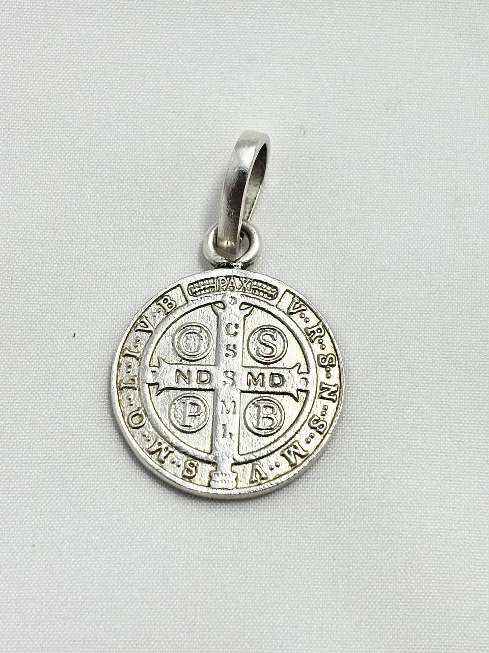Medalla de San Benito en Plata 925